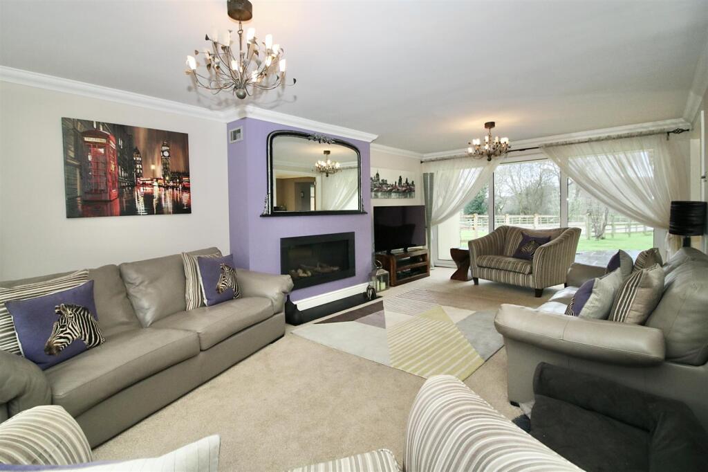Additional property image - Park Lane, Ramsden Heath, Billericay