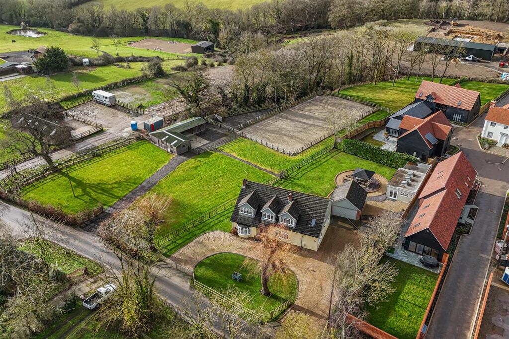 Additional property image - Park Lane, Ramsden Heath, Billericay
