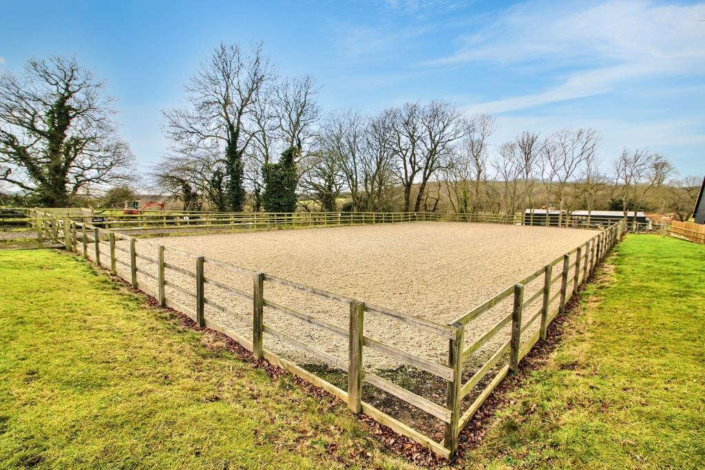 Additional property image - Park Lane, Ramsden Heath, Billericay