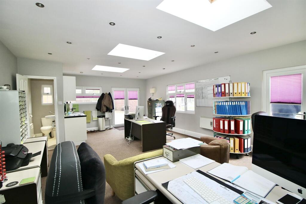 Additional property image - Park Lane, Ramsden Heath, Billericay