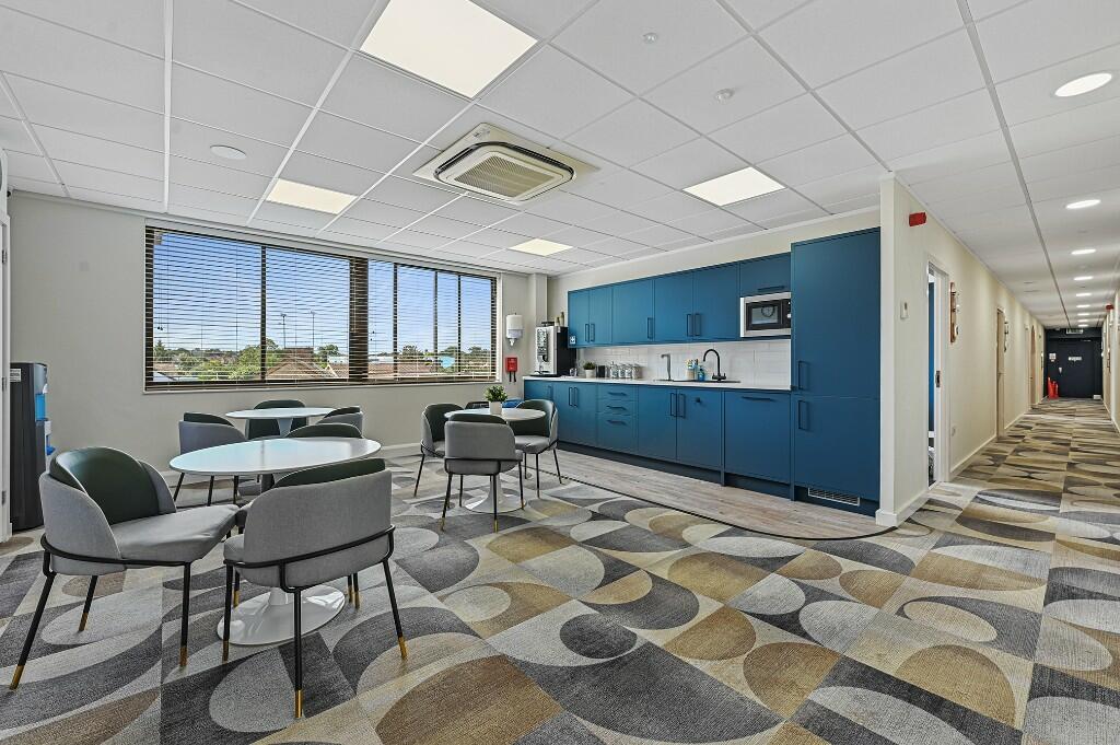 Additional property image - Parkway, Chelmsford, Essex, CM2