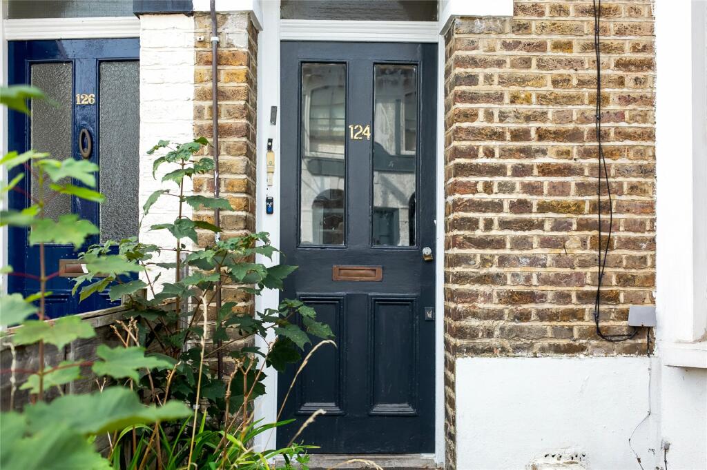 1 bedroom apartment for sale in Courthill Road, Lewisham, SE13