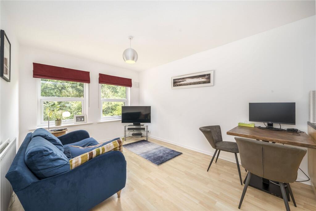 Main image of property: Burnt Ash Hill, London, Lee, SE12