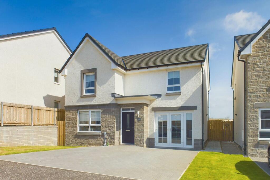 4 bedroom detached house for sale in Auchterarder Road, Motherwell, ML1