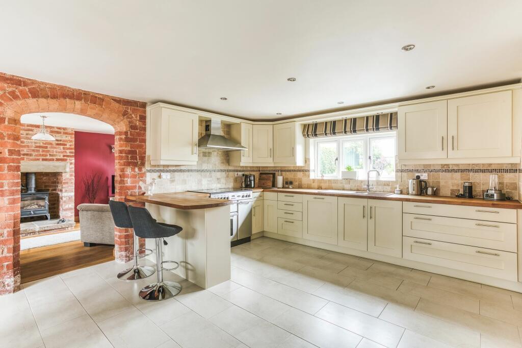 Additional property image - Bent Lane, Church Broughton, DE65