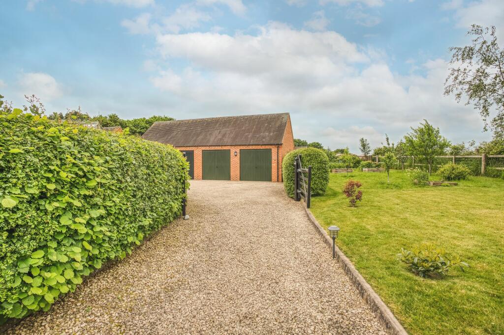 Additional property image - Bent Lane, Church Broughton, DE65
