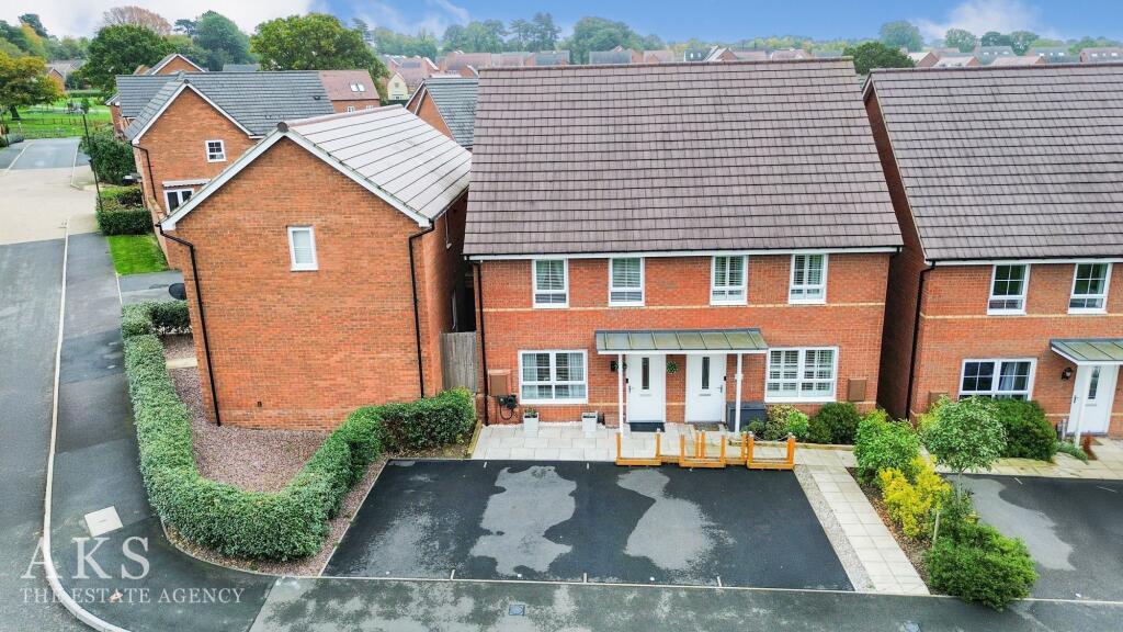 Main image of property: Trent Way, Mickleover, DE3