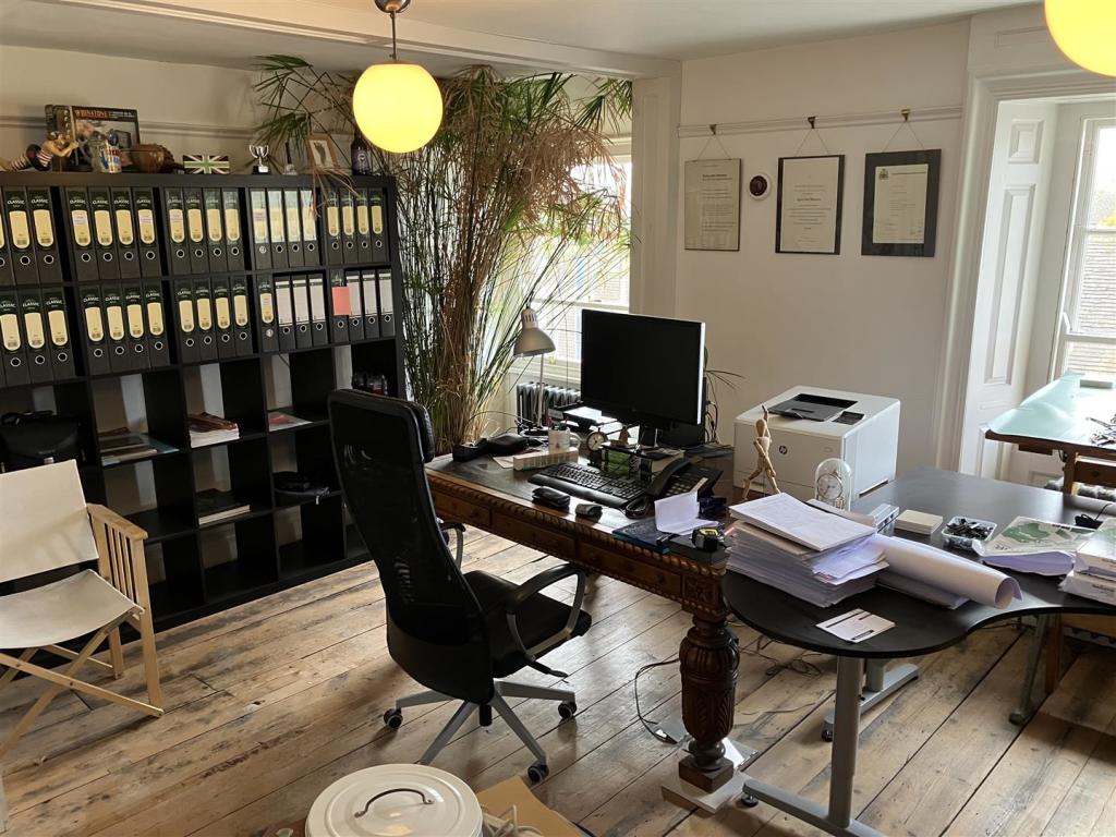 Commercial property for sale in High Street, Steyning, BN44