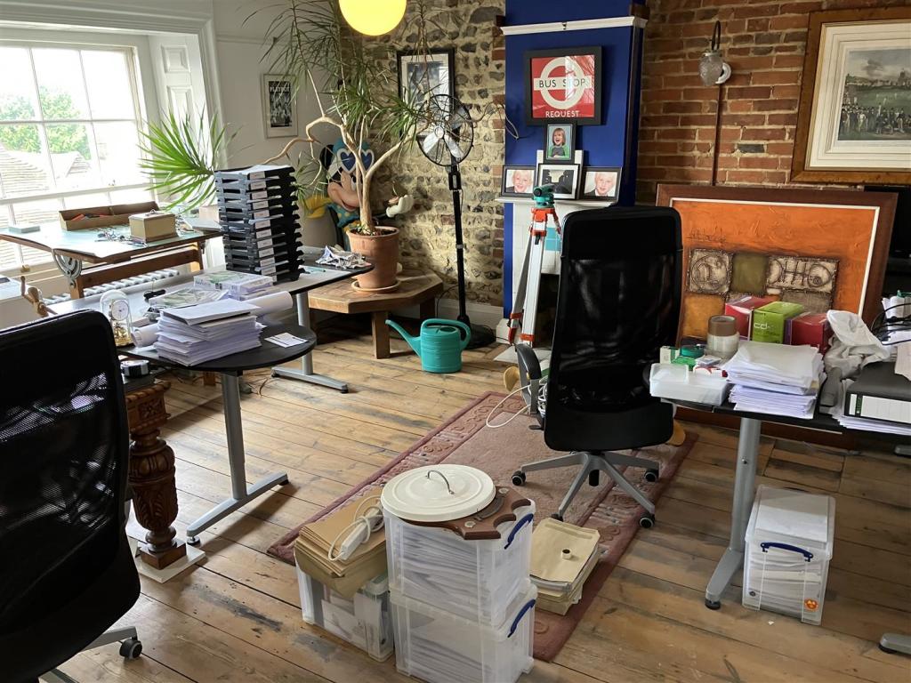 Commercial property for sale in High Street, Steyning, BN44