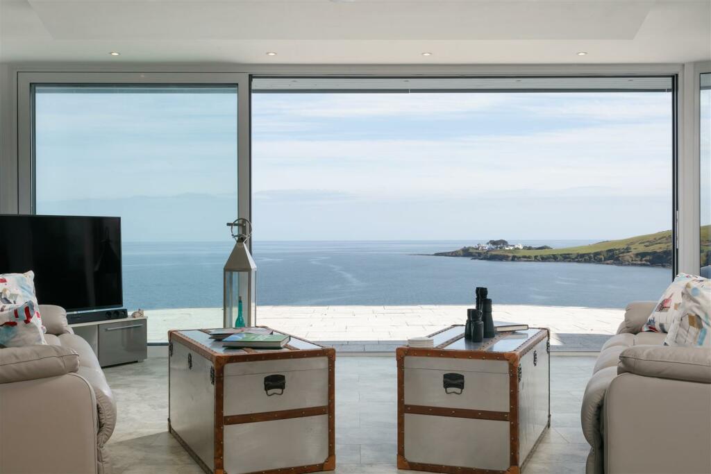 3 bedroom detached house for sale in Mevagissey South Cornwall, PL26