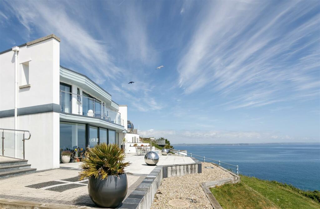 3 bedroom detached house for sale in Mevagissey South Cornwall, PL26