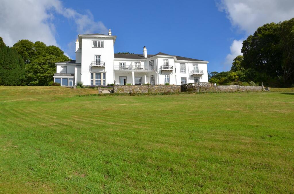 3 bedroom apartment for sale in Feock South Cornwall, TR3