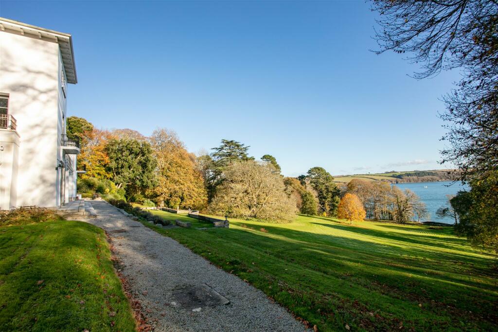 3 bedroom apartment for sale in Feock South Cornwall, TR3