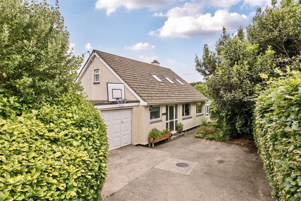 Main image of property: Mawnan Smith | South Cornwall