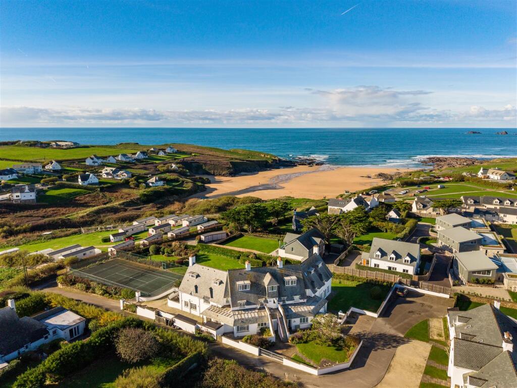 Main image of property: Treyarnon Bay | Padstow