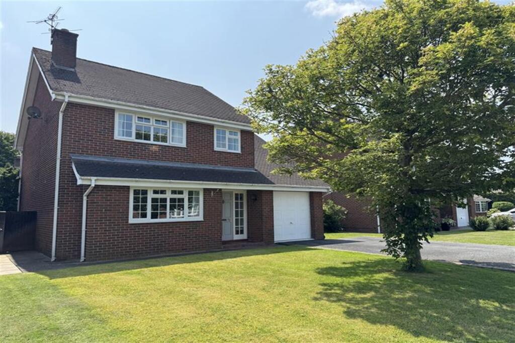 Main image of property: Ravenscroft, Holmes Chapel