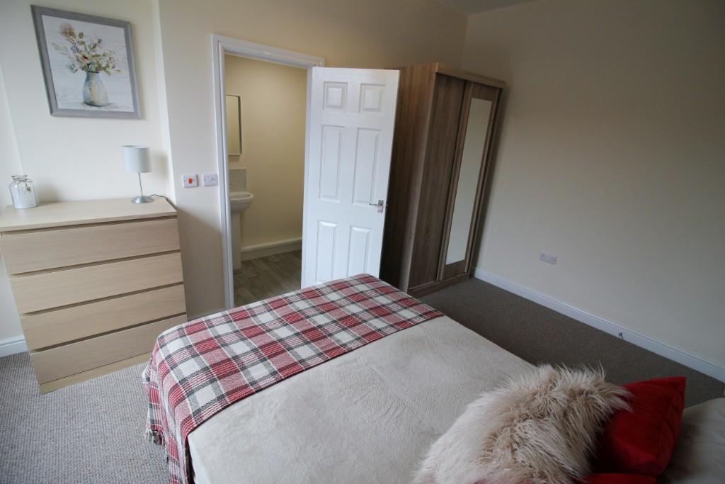 5 bedroom house share for rent in Lorne Road, Thurnscoe, S63 0RQ, S63