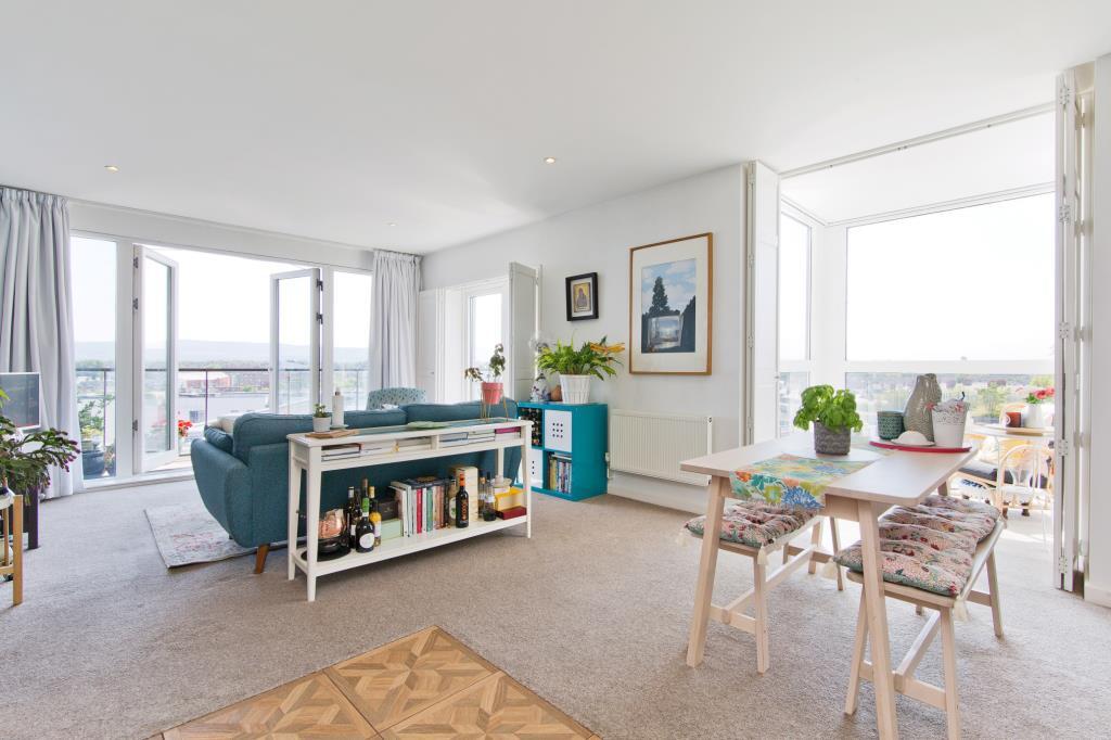 Main image of property: Apt 18, 2 Reuben Plaza, Rialto, Dublin 8, D08 P2T1
