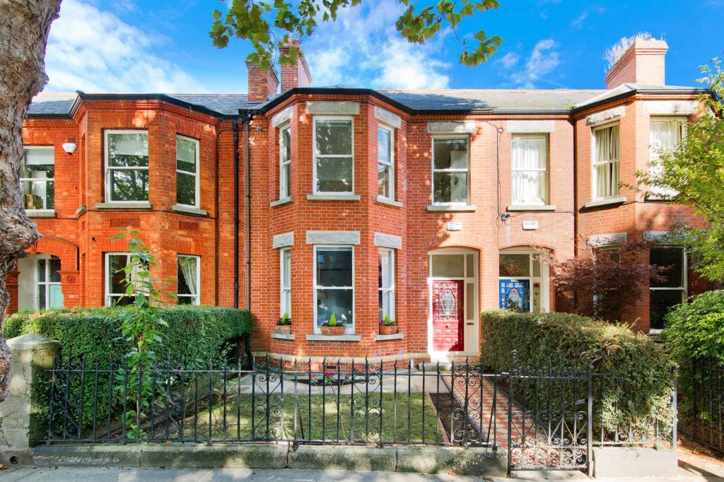 Main image of property: 588 South Circular Road, Kilmainham, Dublin 8, D08XPWO