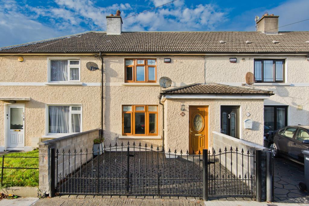 Main image of property: 86 Lissadel Drive, Drimnagh, Dublin 12, D12 VY29