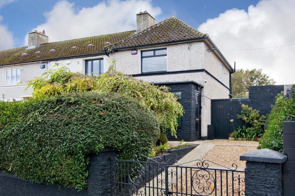 Main image of property: 135 Clonmacnoise Road, Kimmage, Dublin 12, D12 R2T0