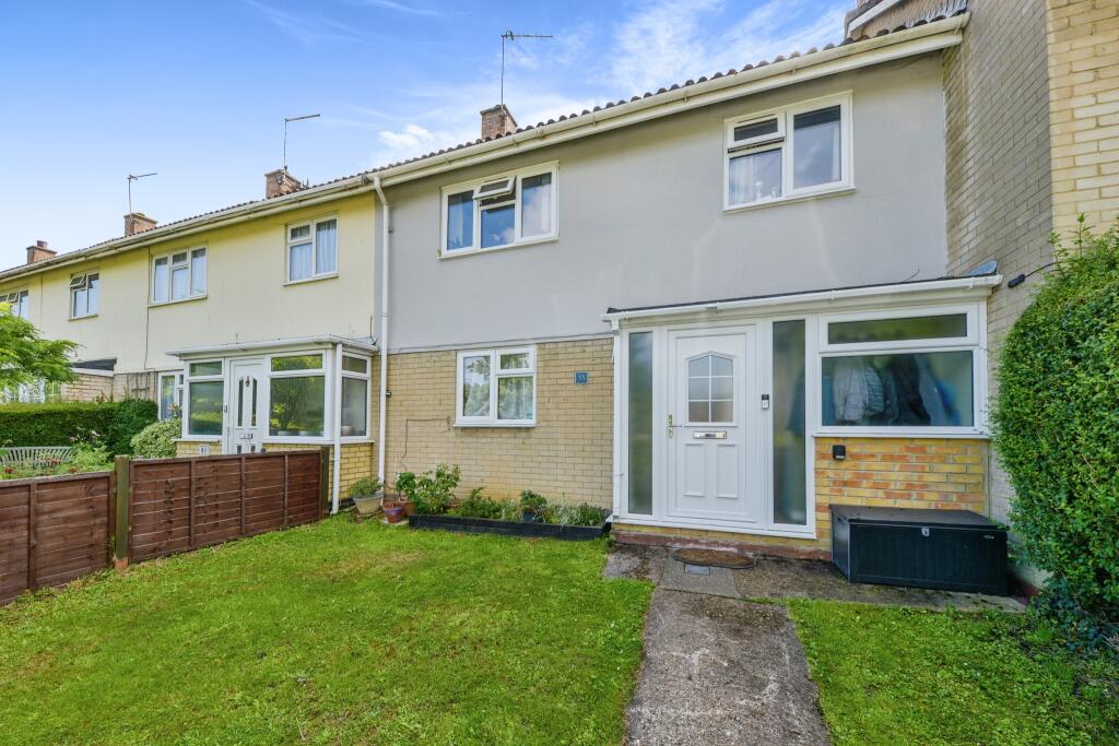 3 bedroom terraced house for sale in Thistle Grove, Welwyn Garden City, AL7