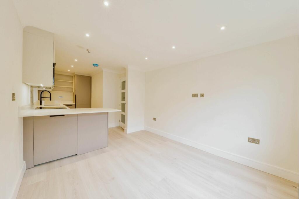 Additional property image - The Acorns, St. Albans, AL4