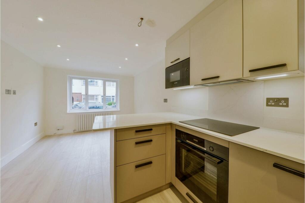 Additional property image - The Acorns, St. Albans, AL4