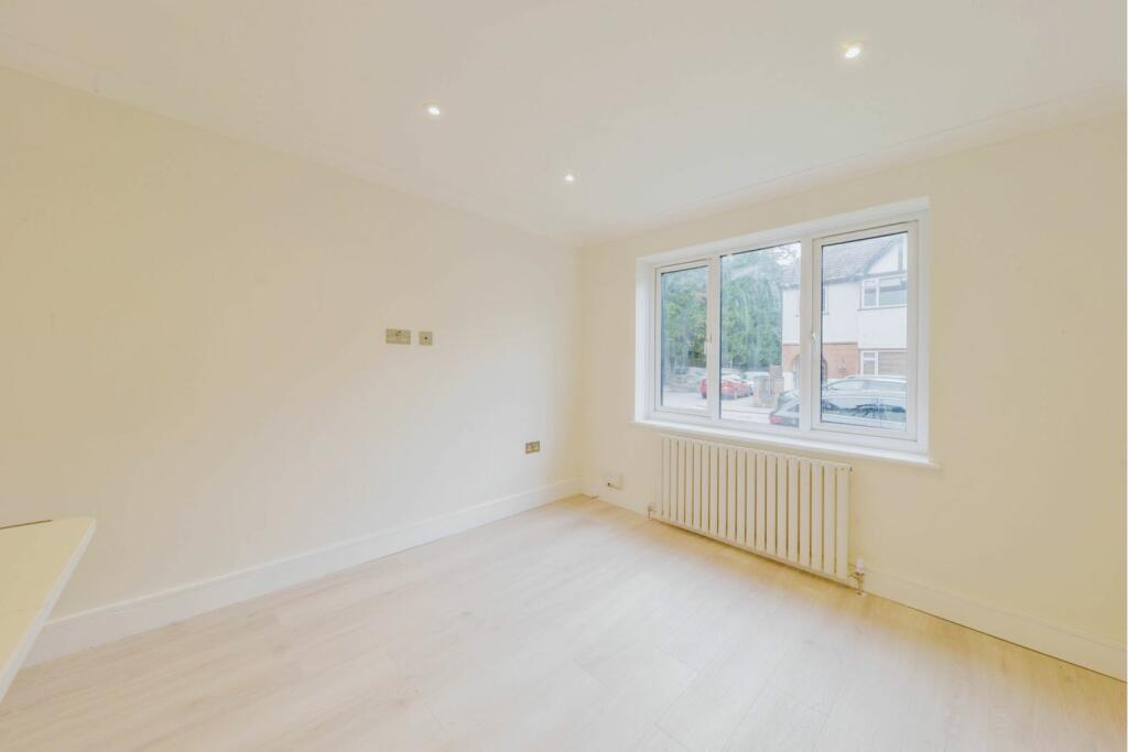 Additional property image - The Acorns, St. Albans, AL4