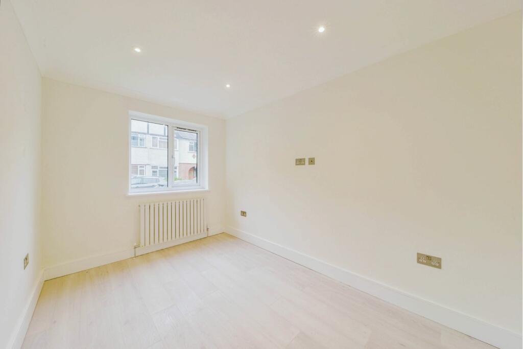 Additional property image - The Acorns, St. Albans, AL4