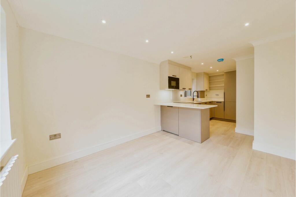 Additional property image - The Acorns, St. Albans, AL4