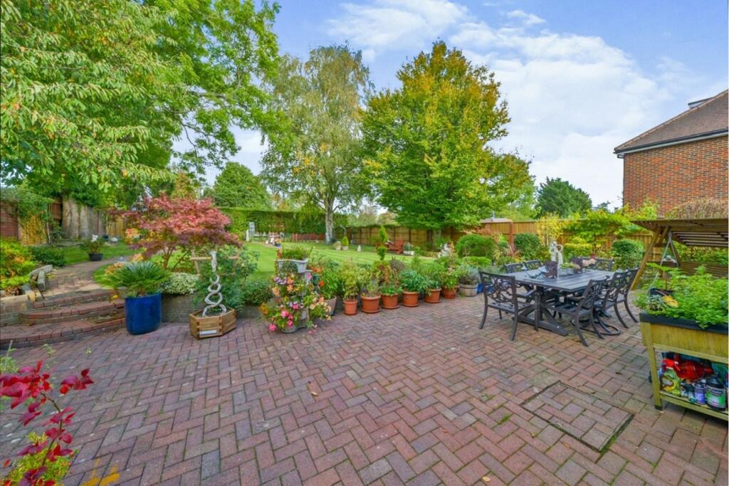 Additional property image - Mymms Drive, Brookmans park, AL9