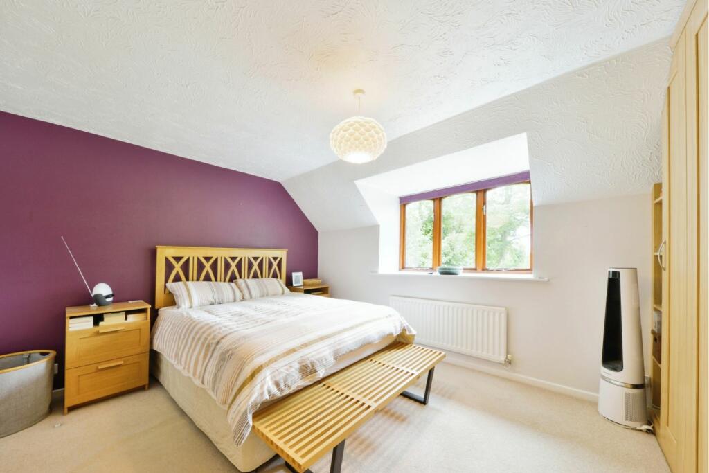 Additional property image - Honeymead, Welwyn, AL6