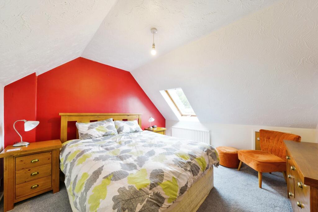 Additional property image - Honeymead, Welwyn, AL6
