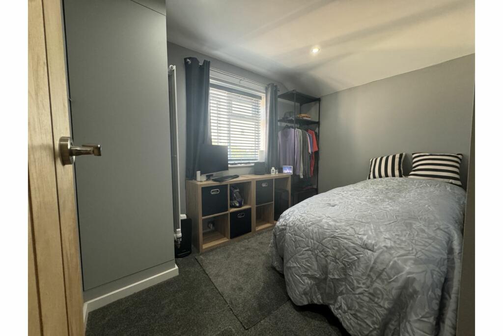 Additional property image - Broomleys, St. Albans, AL4