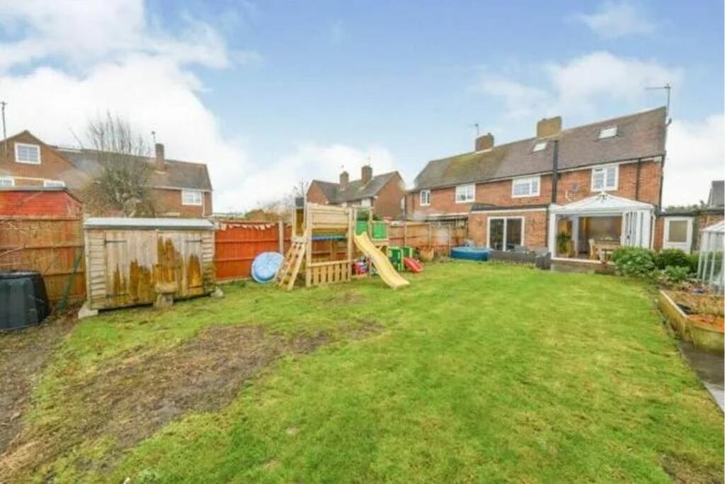 Additional property image - Twelve Acres, Welwyn Garden City, AL7
