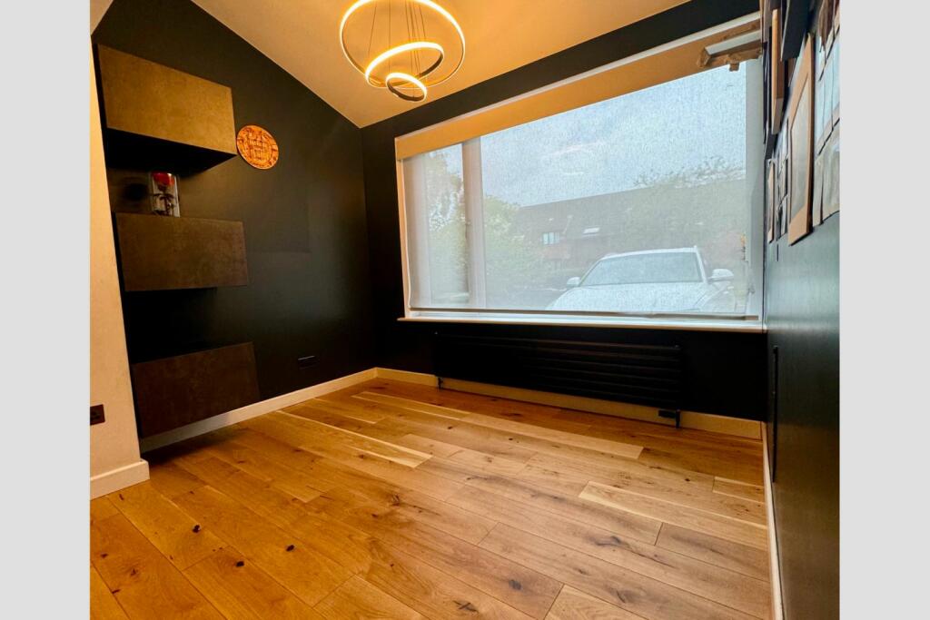 Additional property image - Drakes Drive, St. Albans, AL1