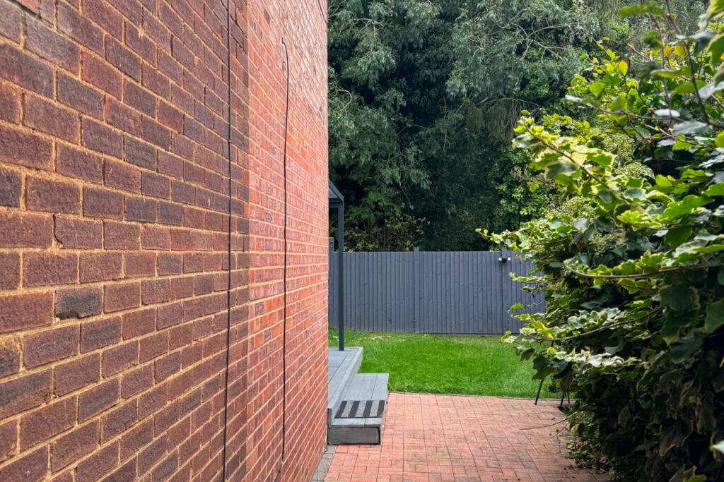 Additional property image - Drakes Drive, St. Albans, AL1