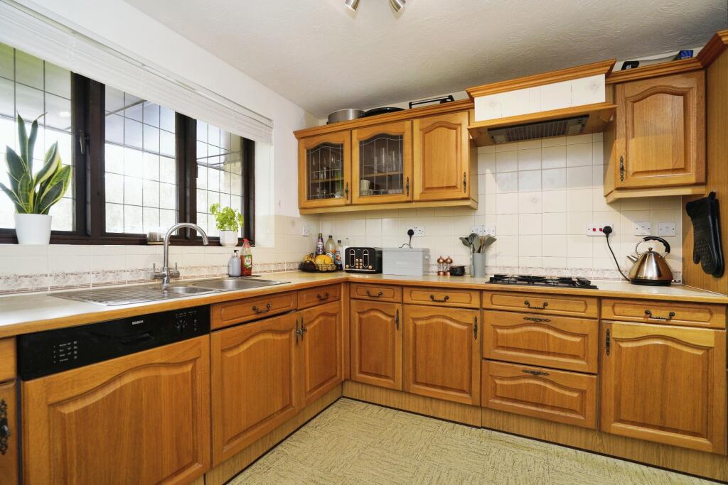 Additional property image - Chedburgh, Welwyn Garden City, AL7