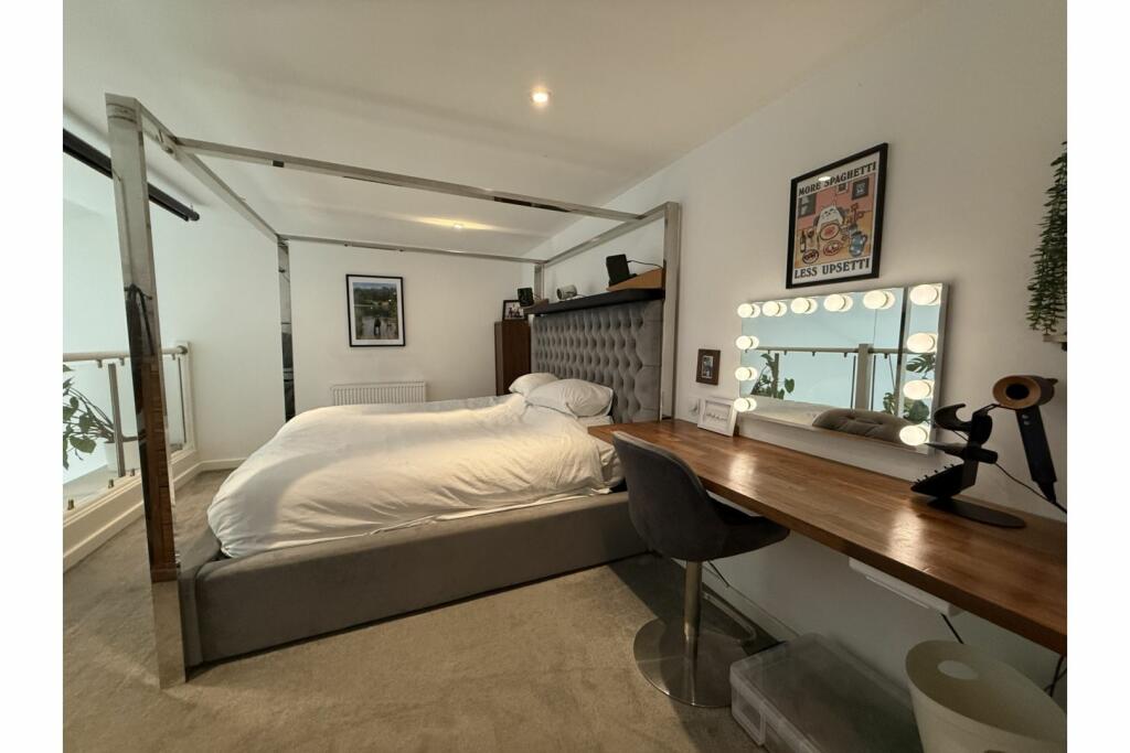Additional property image - Mundells, Welwyn Garden City, AL7