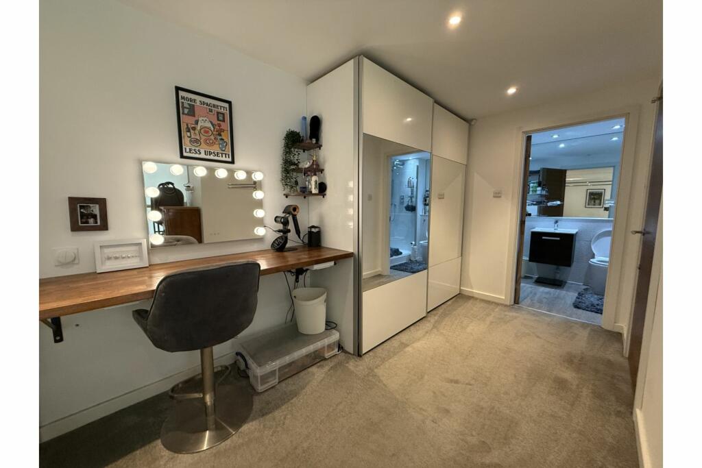 Additional property image - Mundells, Welwyn Garden City, AL7