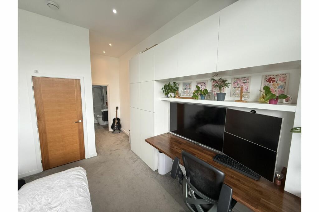 Additional property image - Mundells, Welwyn Garden City, AL7