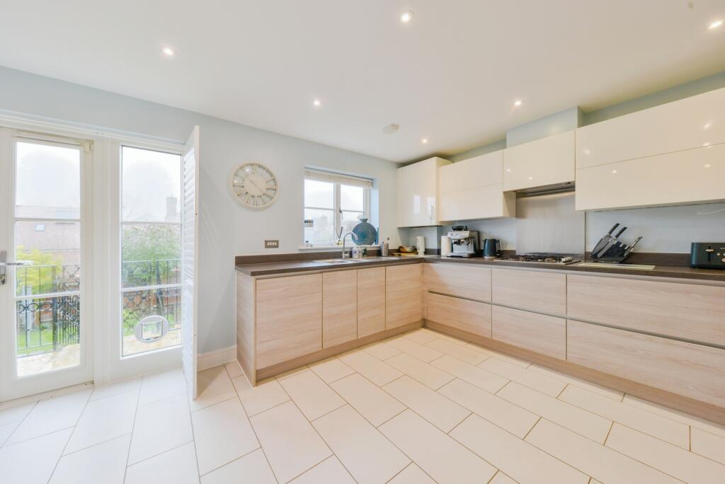 Additional property image - Humbers Hoe, St. Albans, AL3