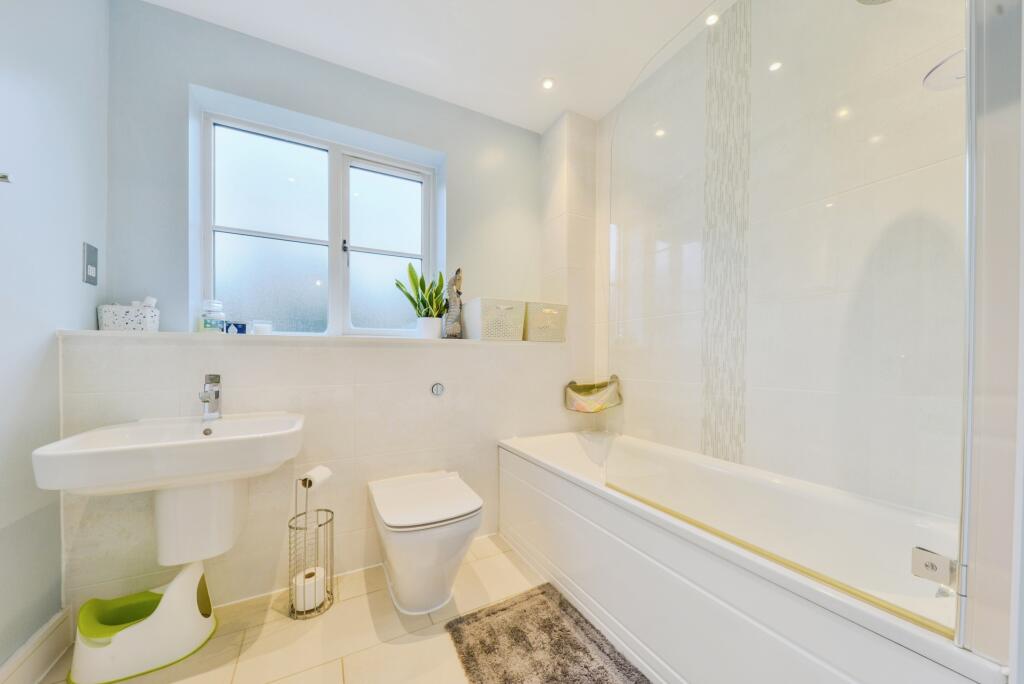 Additional property image - Humbers Hoe, St. Albans, AL3