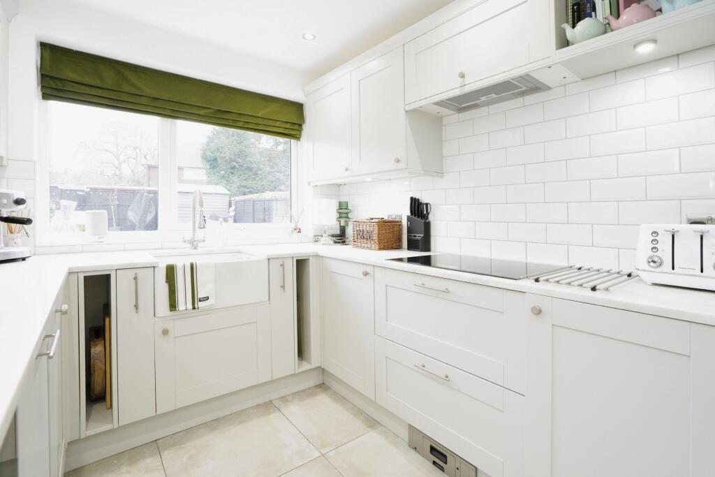 Additional property image - Cole Green Lane, Welwyn Garden City, AL7