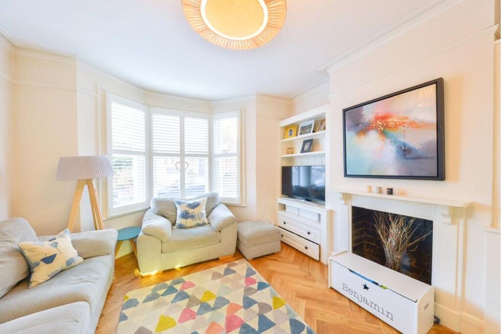 Additional property image - Oswald Road, St. Albans, AL1