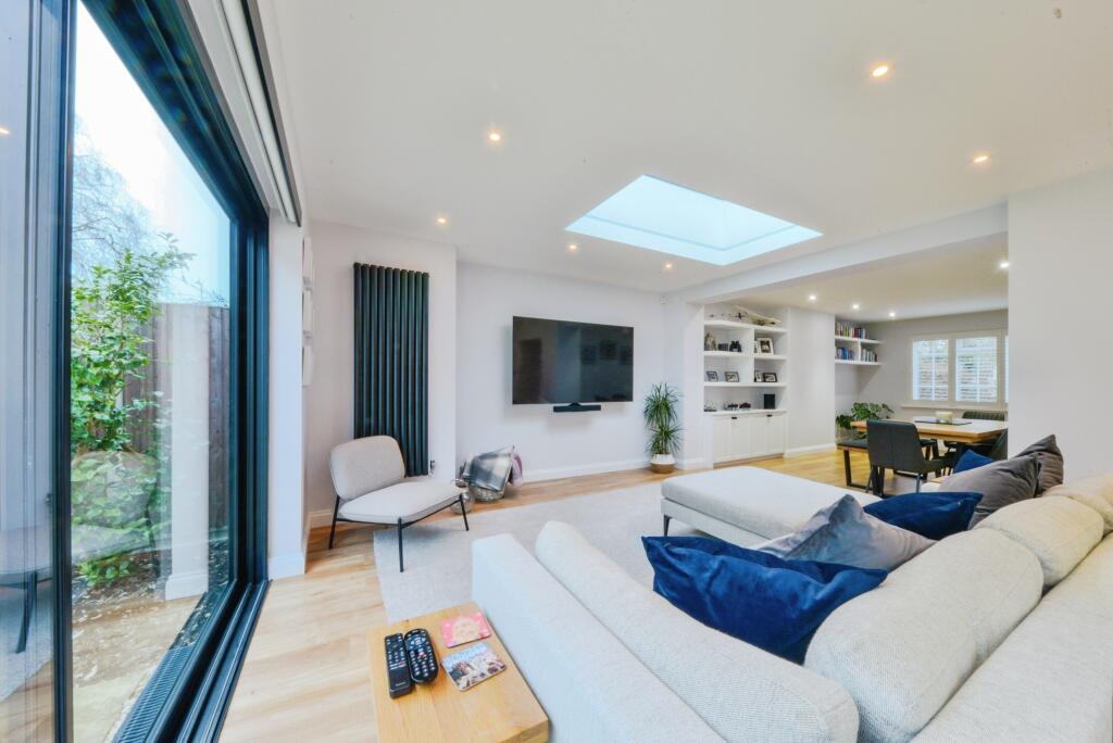 Additional property image - Brockswood Lane, Welwyn Garden City, AL8