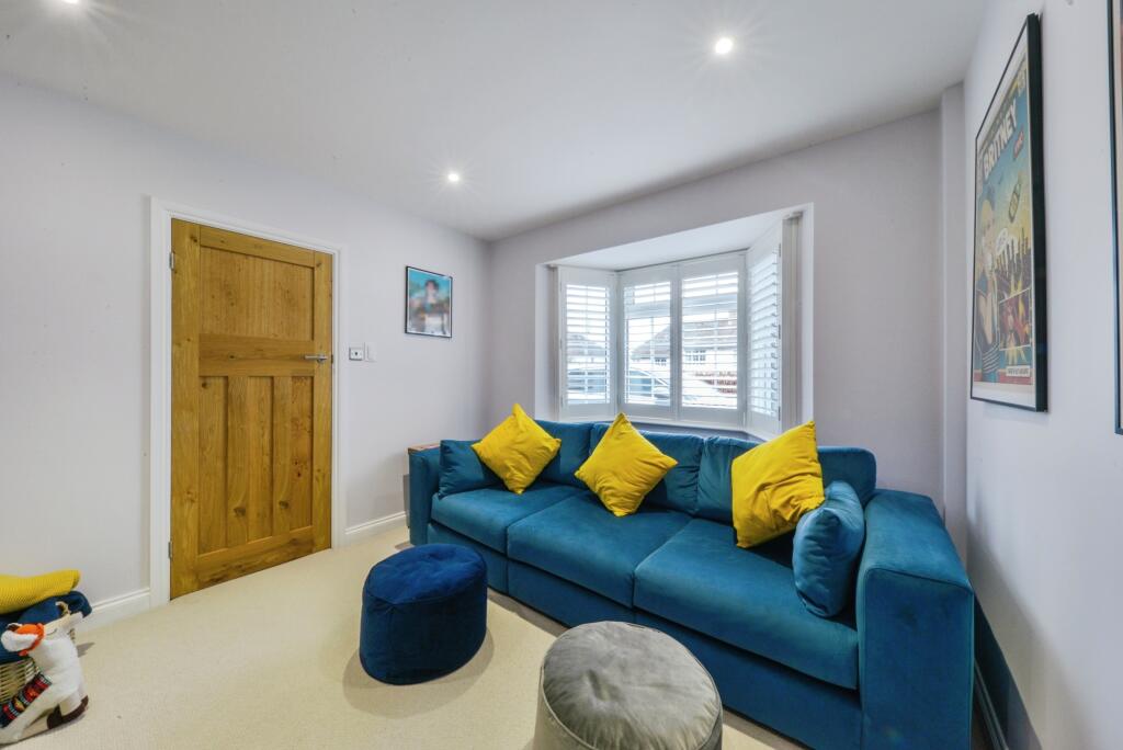 Additional property image - Brockswood Lane, Welwyn Garden City, AL8