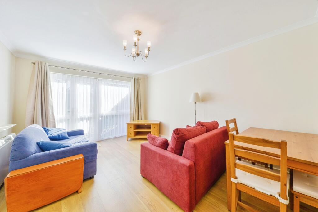Main image of property: 26 The Paddock, Hatfield, AL10