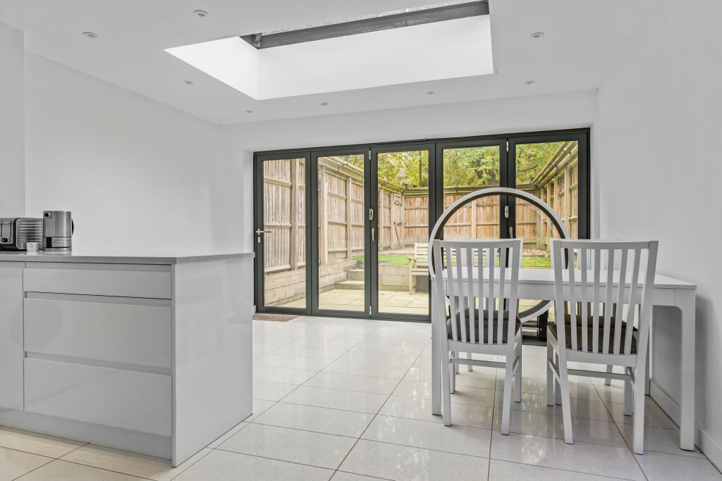 Main image of property: Wheat Close, St. Albans, AL4